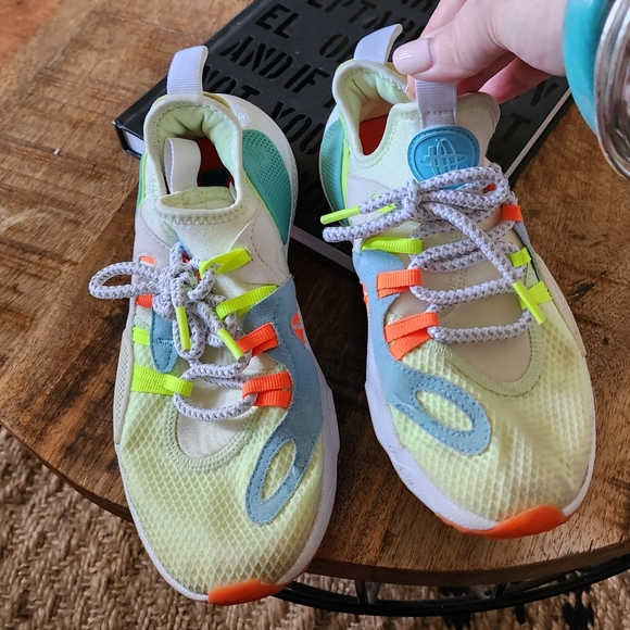 Boys Nike Huarache E.D.G.E sz 3 - Picture 4 of 4